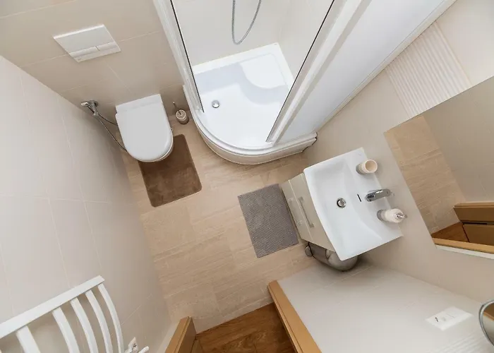 Daire Simpsono Apartamentai №215 *